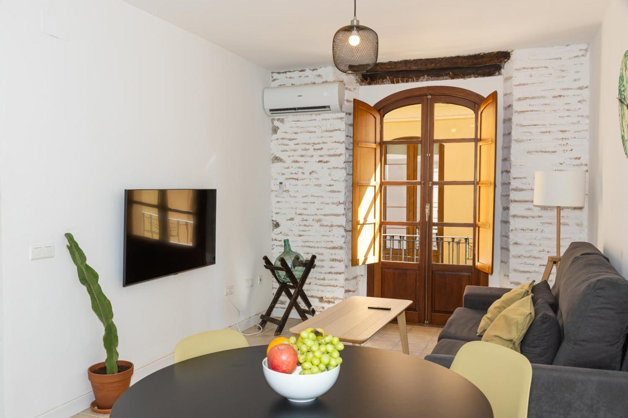 Picasso's Neighbor Apartment